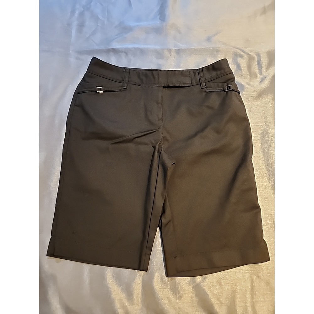 White House Black Market Black Size‎ 2 Slim Bermuda Short